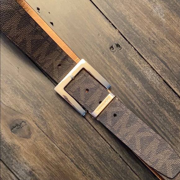 Michael Kors Belt ❌❌SOLD❌❌ - Picture 2 of 3